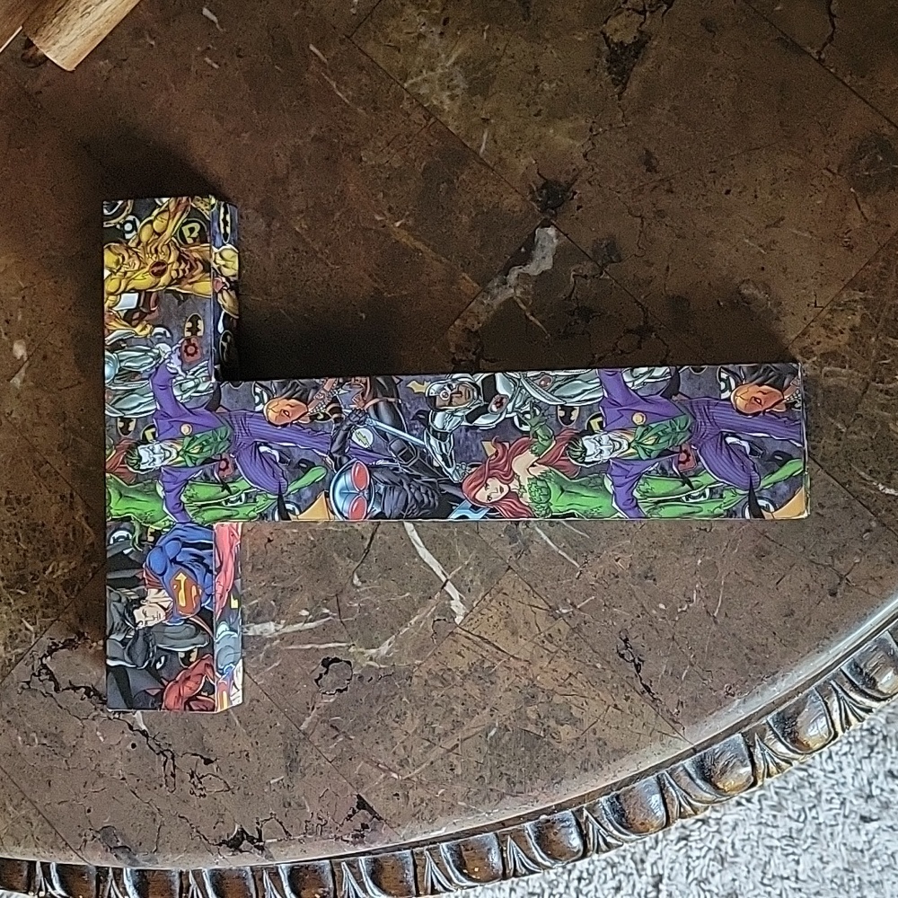 DC wall mount letter "T" hobby lobby